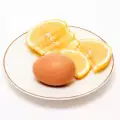 За превенция на остеопорозата - лимони с яйчни черупки