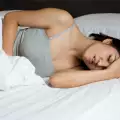 Дългите креватни подвизи заплашват пикочните канали при жените