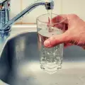 Пием едва 1 чаша вода на ден