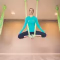 Въздушна йога и нейните ползи върху физиката