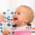 Разхлабващи храни при бебетата