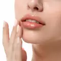 Как да направим да изглеждат устните ни по-големи