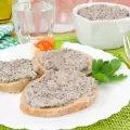 Сандвич с пастет от мозък и маслини