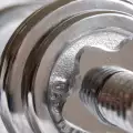Храни и упражнения за качване на маса в краката