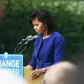 Мишел Обама с рап послание към младите