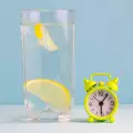 Здравословни причини да пиете вода с лимон