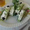 Пълнени краставици с извара