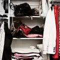 Как да подредим дрехите в гардероба?