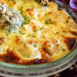 Бърза запеканка с броколи и карфиол