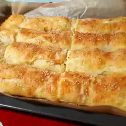 Дълги банички със сирене и яйца