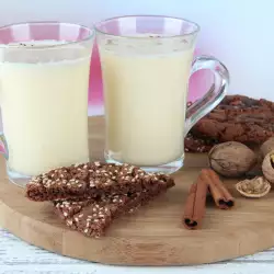 Мляко с бял шоколад и жълтък