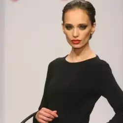 Шок! Ирена Милянкова на работа с новородената Виктория