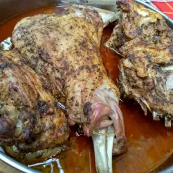 Печено агнешко с бяло вино за Великден