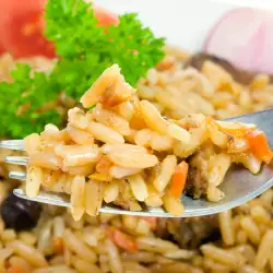 Пилаф с фурми и моркови