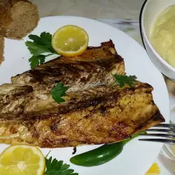 Скумрия с майонеза и копър