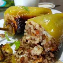 Пълнени чушки с леща и ориз