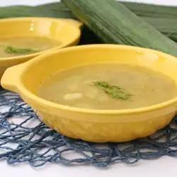 Супа от краставица