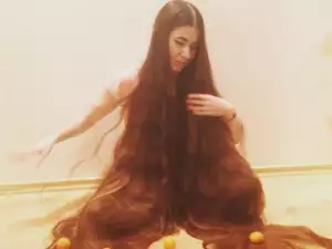 Вижте как изглежда жена, която не е подстригвала косата си от 20 години