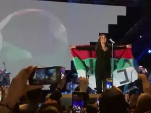 Цеца Величкович с чутовен гаф на концерта в София