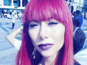 Теди Кацарова последва Златка! Вижте новия цвят на косата ѝ