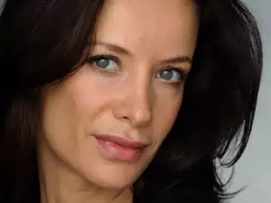 Шок! Яна Маринова изпрати сина си в Германия заради любовника си