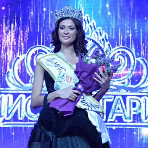Титлата на мис България отново купена