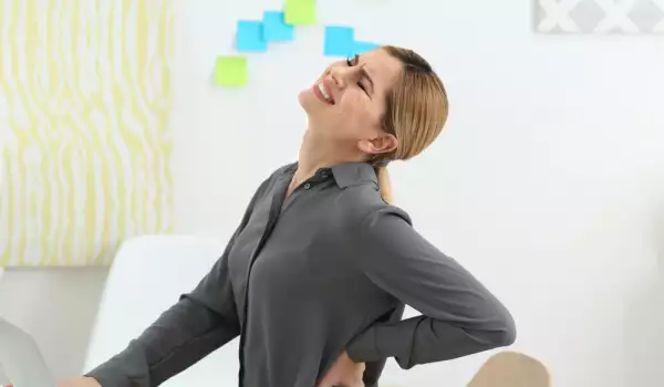 Болките в гърба са често срещано явление при жените