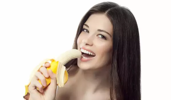 Ядене на Банан