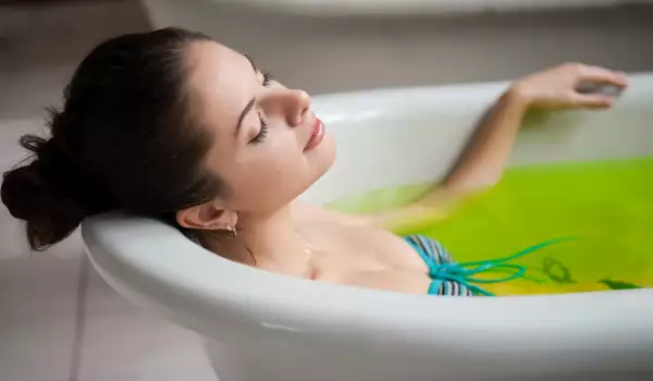 Защо къпането във вана е за предпочитане пред вземането на душ