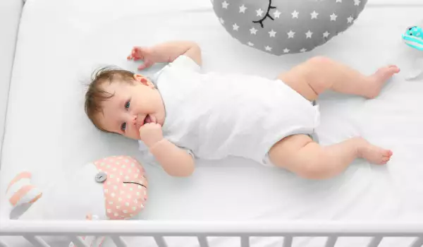 Изберете удобно легло за своето бебе
