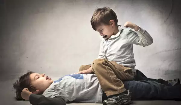 Как да се справим с агресивно дете?