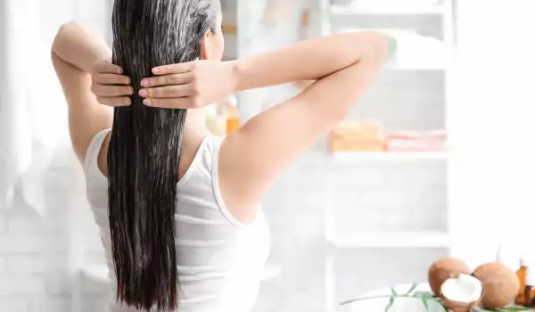5 начина да разкрасим косата с кокосово масло