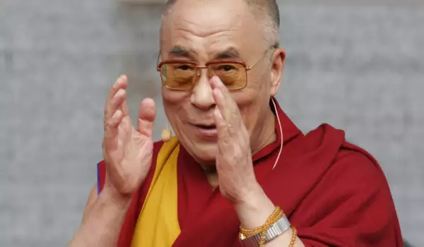 Вижте съвета на Далай Лама за вземане на важни решения