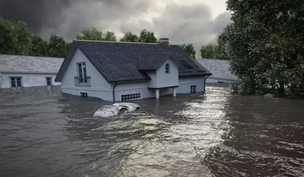Наводнена къща