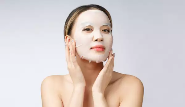 Защо корейската козметика е абсолютен хит в грижата за кожата?