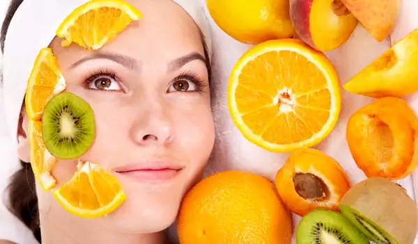 Маски с плодове за освежаване на лицето