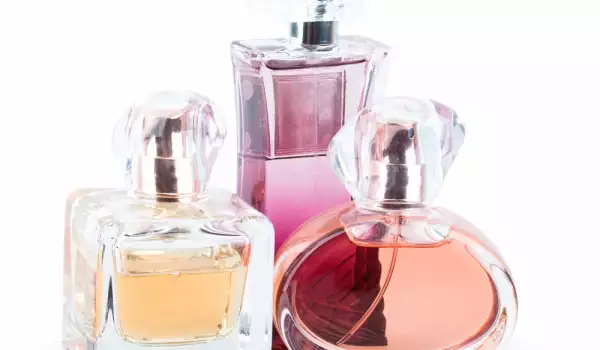 Вижте как да запазите аромата на парфюма за по-дълго