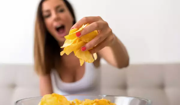 Какво ще се случи с тялото ви, ако ядете чипс всеки ден
