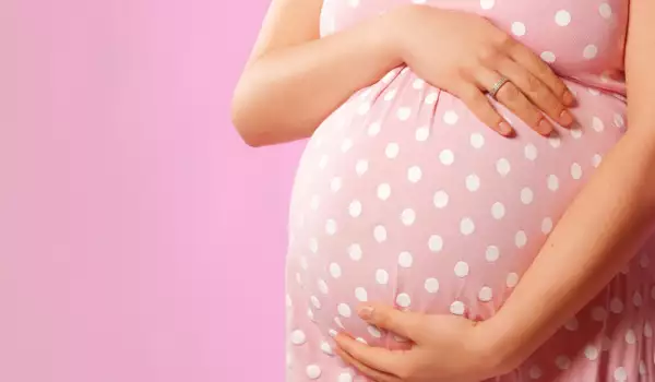 Оригване, газове и тежест в стомаха по време на бременност