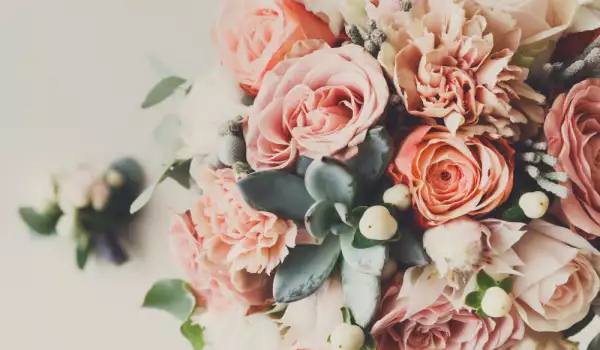 най-популярни цветя за сватбата