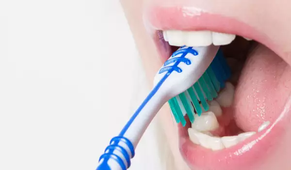 Тези съвети на стоматолозите ще поддържат красивата ви усмивка