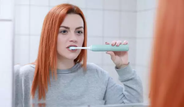 Кога да си мием зъбите - преди или след закуска