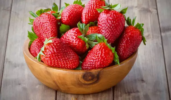 Какви витамини има в ягодите