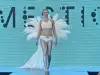 Дизайнерка сътвори дрехи от кравешки тор! Вижте ги