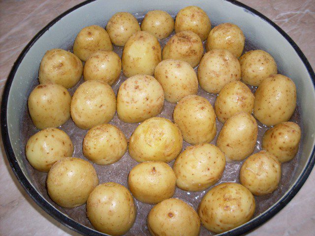 Надупени картофи