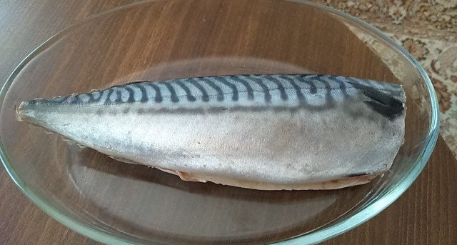Осолена риба със ситна сол