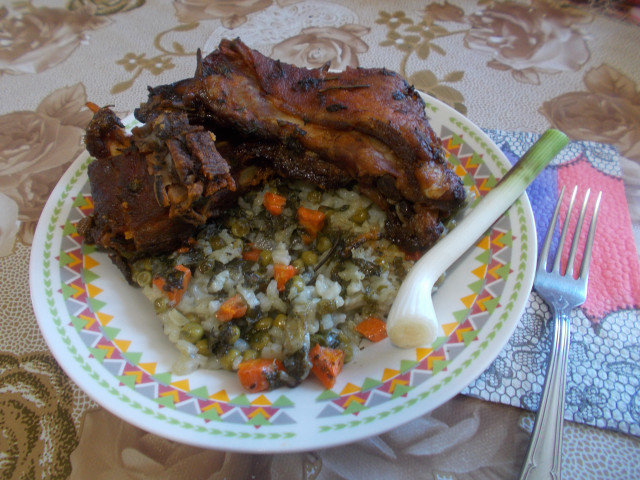 Ориз с лапад, грах и моркови на фурна