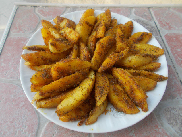 Пресни картофи по селски на фурна