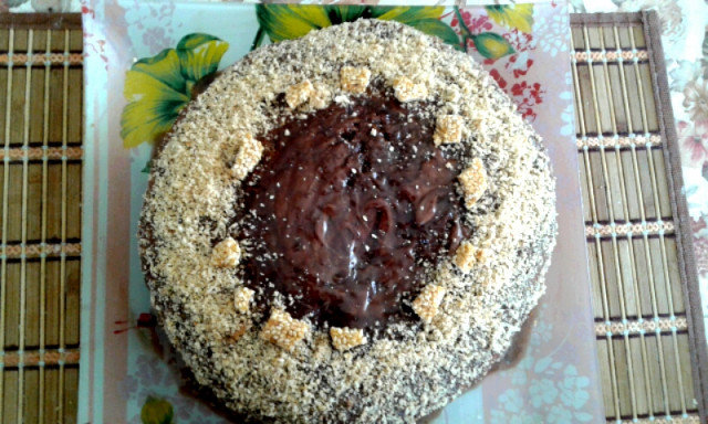 Шоколадово-орехова торта за повод