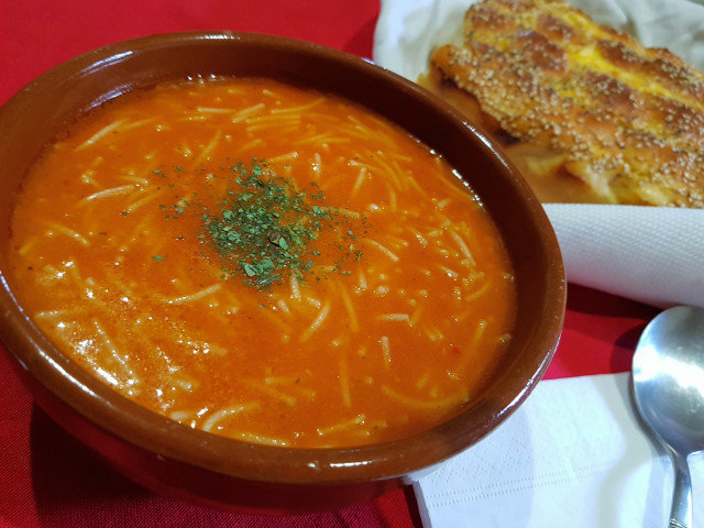 Класическа доматена супа